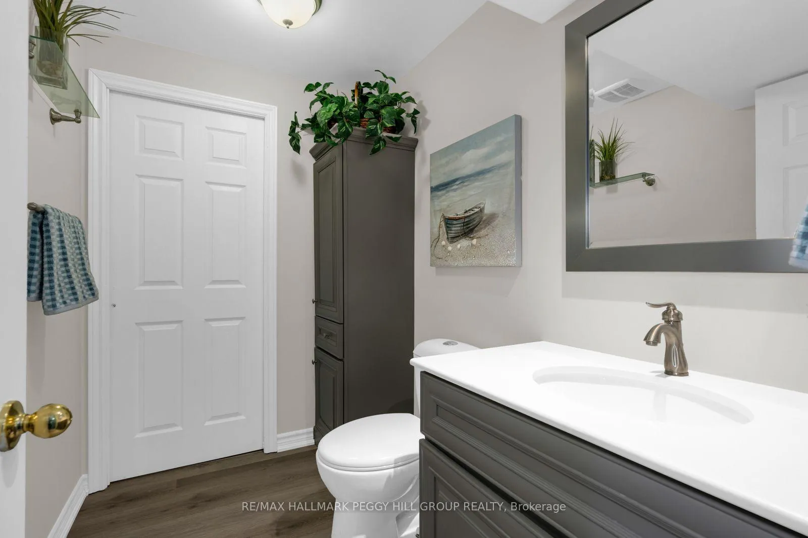 Photo 23 of 142 Ferndale Drive S, Barrie, Ardagh — HOMEH