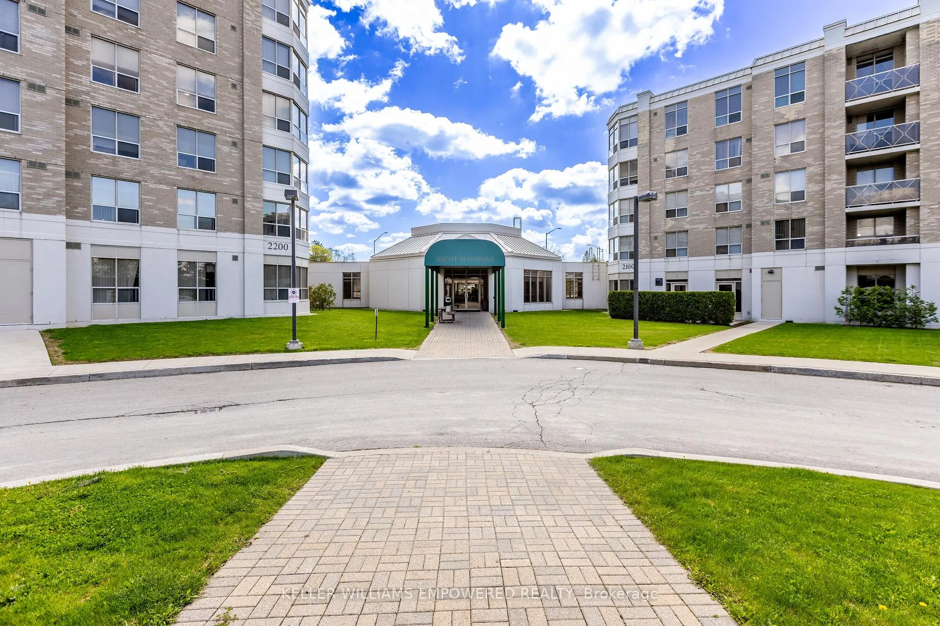 Photo 2 of Unit 201, 2100 John Street, Markham, German Mills — HOMEH