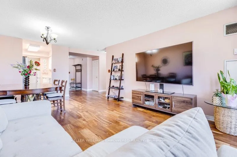 Photo 8 of Unit 201, 2100 John Street, Markham, German Mills — HOMEH