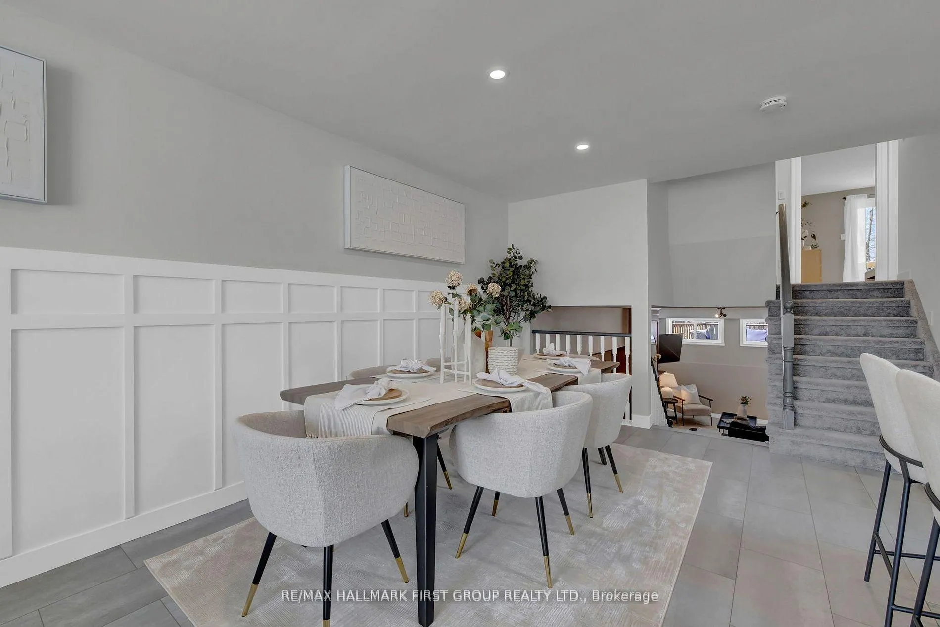 Photo 4 of 159 Sandringham Drive, Clarington, Courtice — HOMEH
