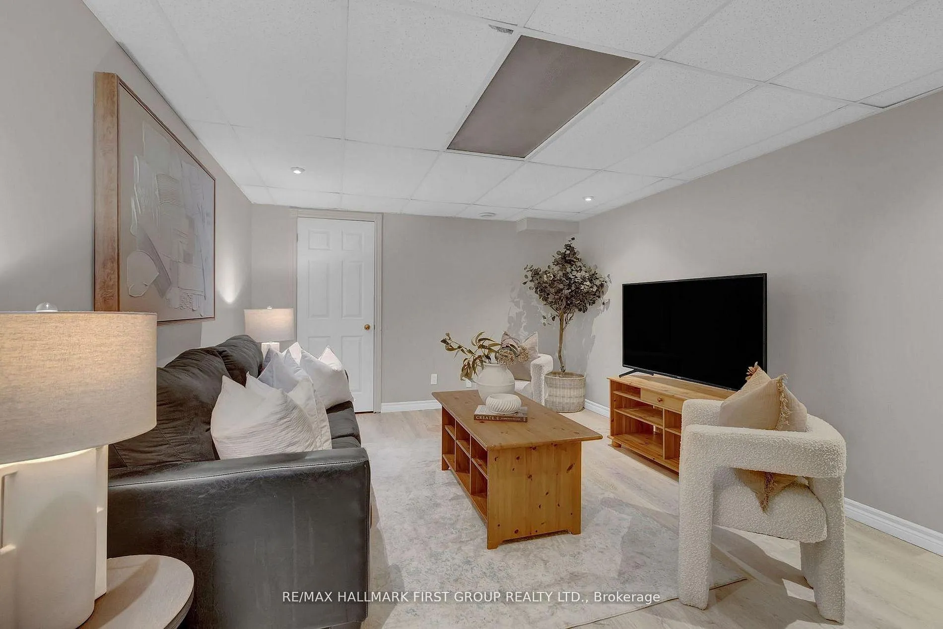 Photo 43 of 159 Sandringham Drive, Clarington, Courtice — HOMEH