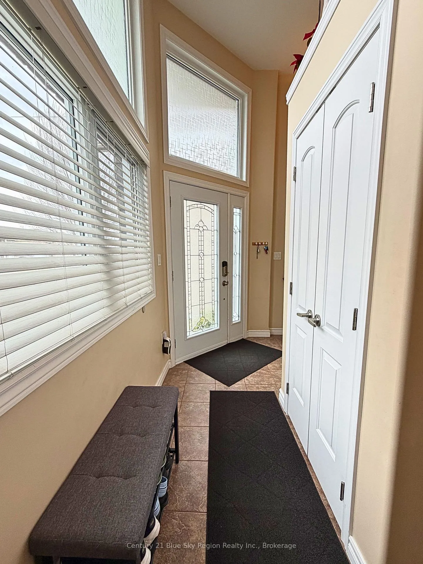 Photo 18 of 545 Ann Street, North Bay, Central — HOMEH