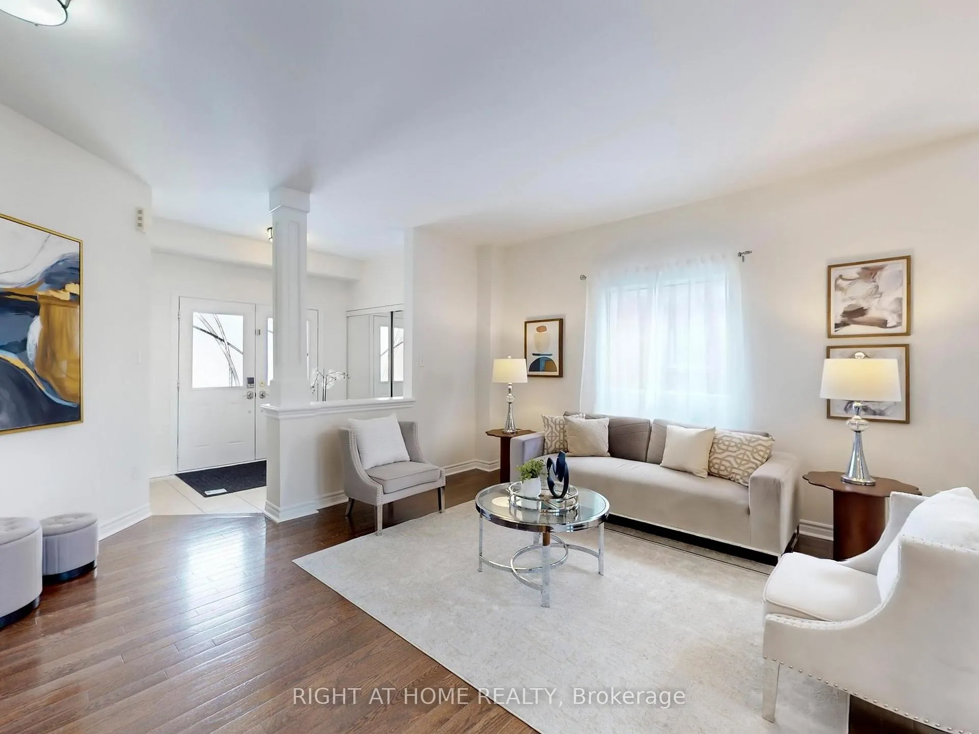 Photo 2 of 20 Charlemagne Avenue, Barrie, Innis-Shore — HOMEH