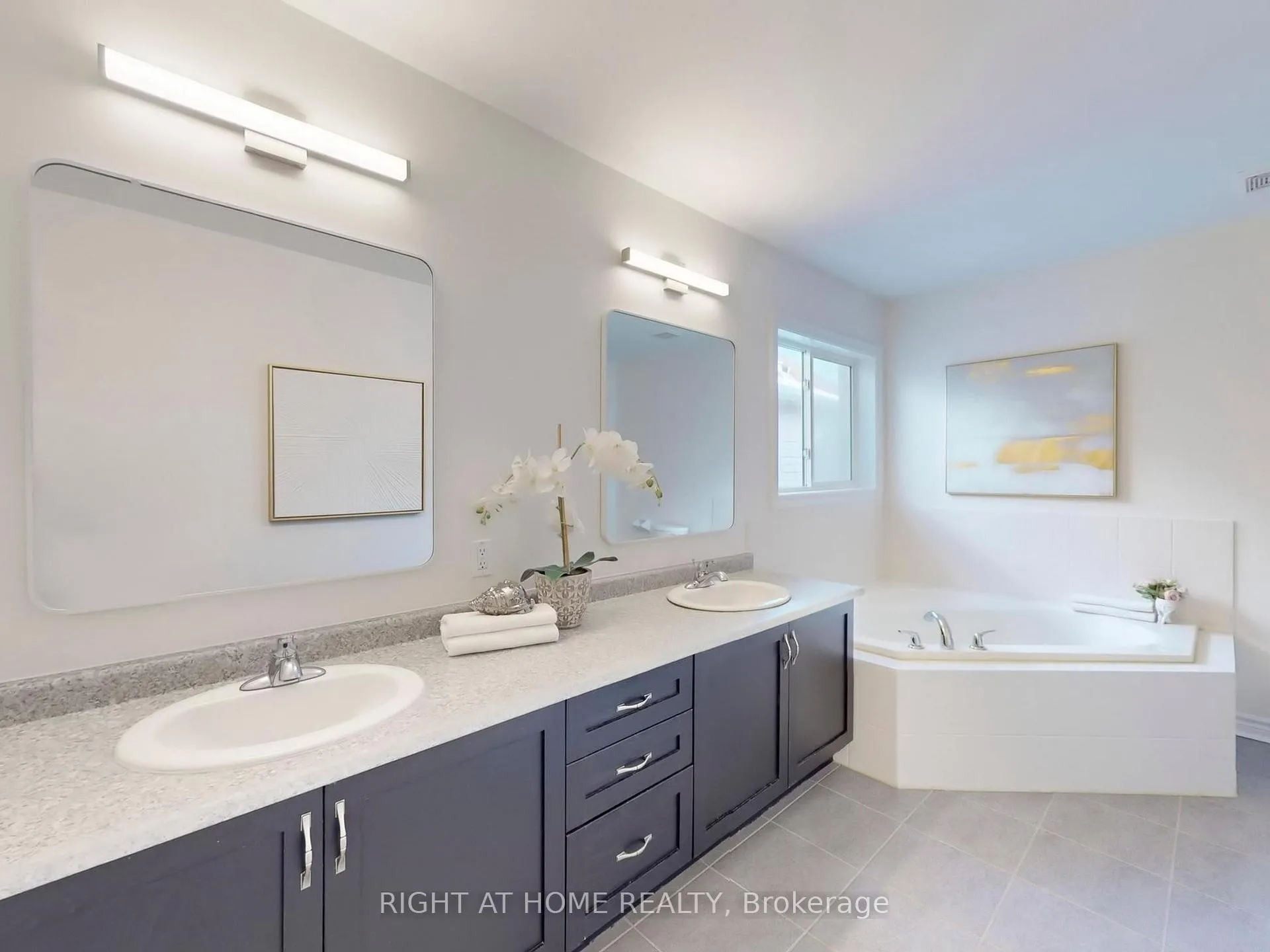 Photo 25 of 20 Charlemagne Avenue, Barrie, Innis-Shore — HOMEH