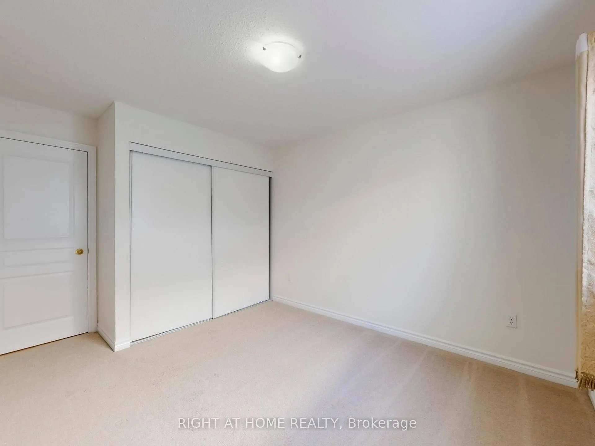 Photo 31 of 20 Charlemagne Avenue, Barrie, Innis-Shore — HOMEH