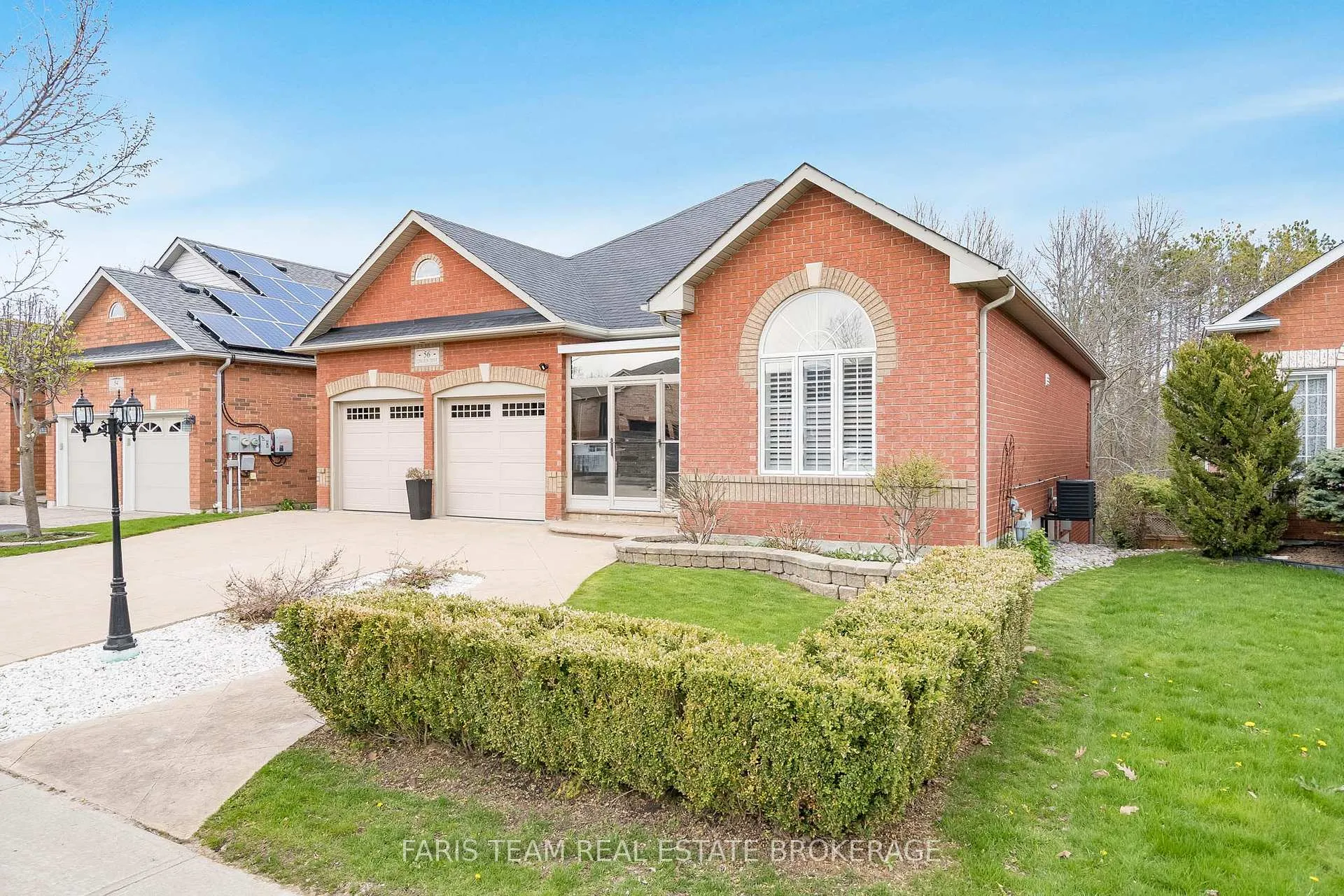 Photo 4 of 56 Edwards Drive, Barrie, Bayshore — HOMEH