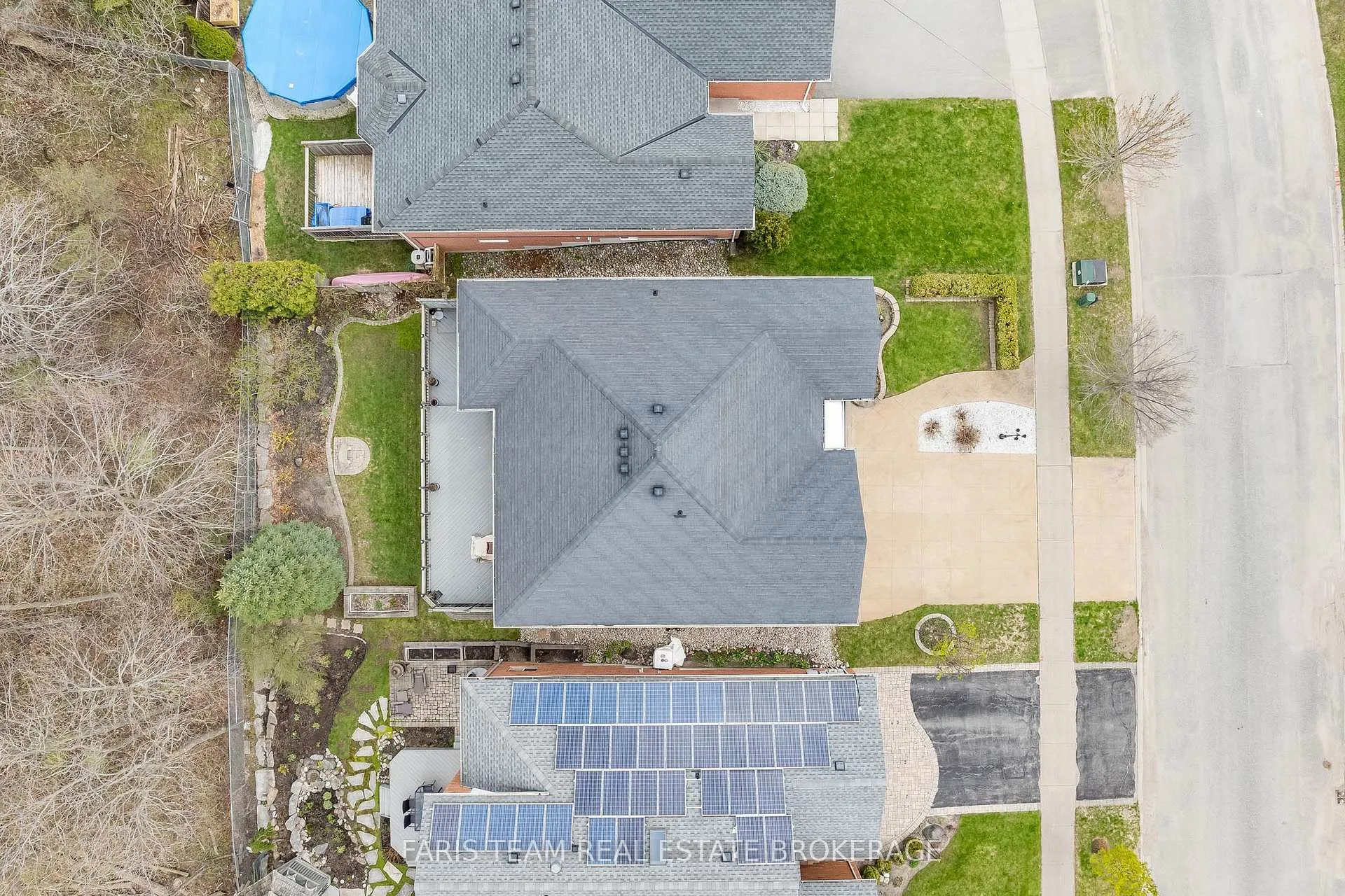 Photo 37 of 56 Edwards Drive, Barrie, Bayshore — HOMEH