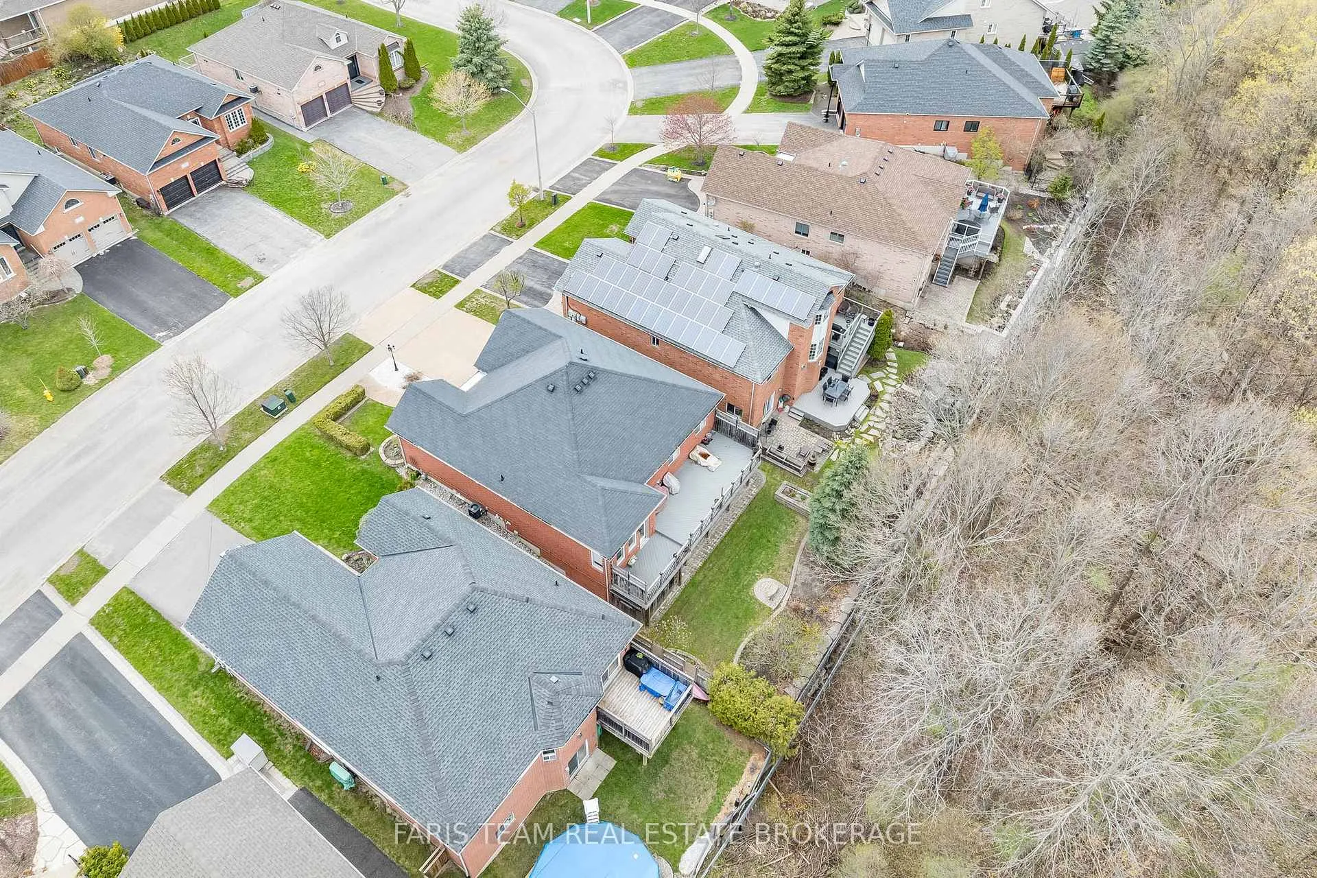 Photo 38 of 56 Edwards Drive, Barrie, Bayshore — HOMEH