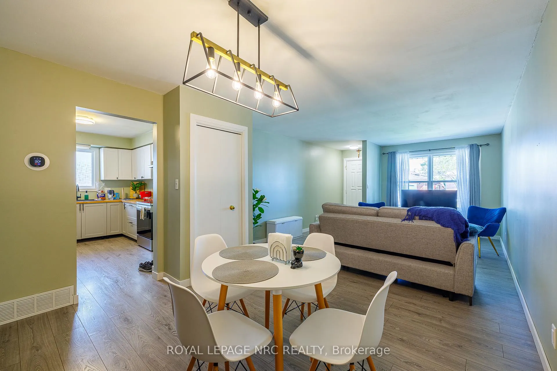 Photo 13 of 5880 Crimson Drive, Niagara Falls, Oldfield — HOMEH