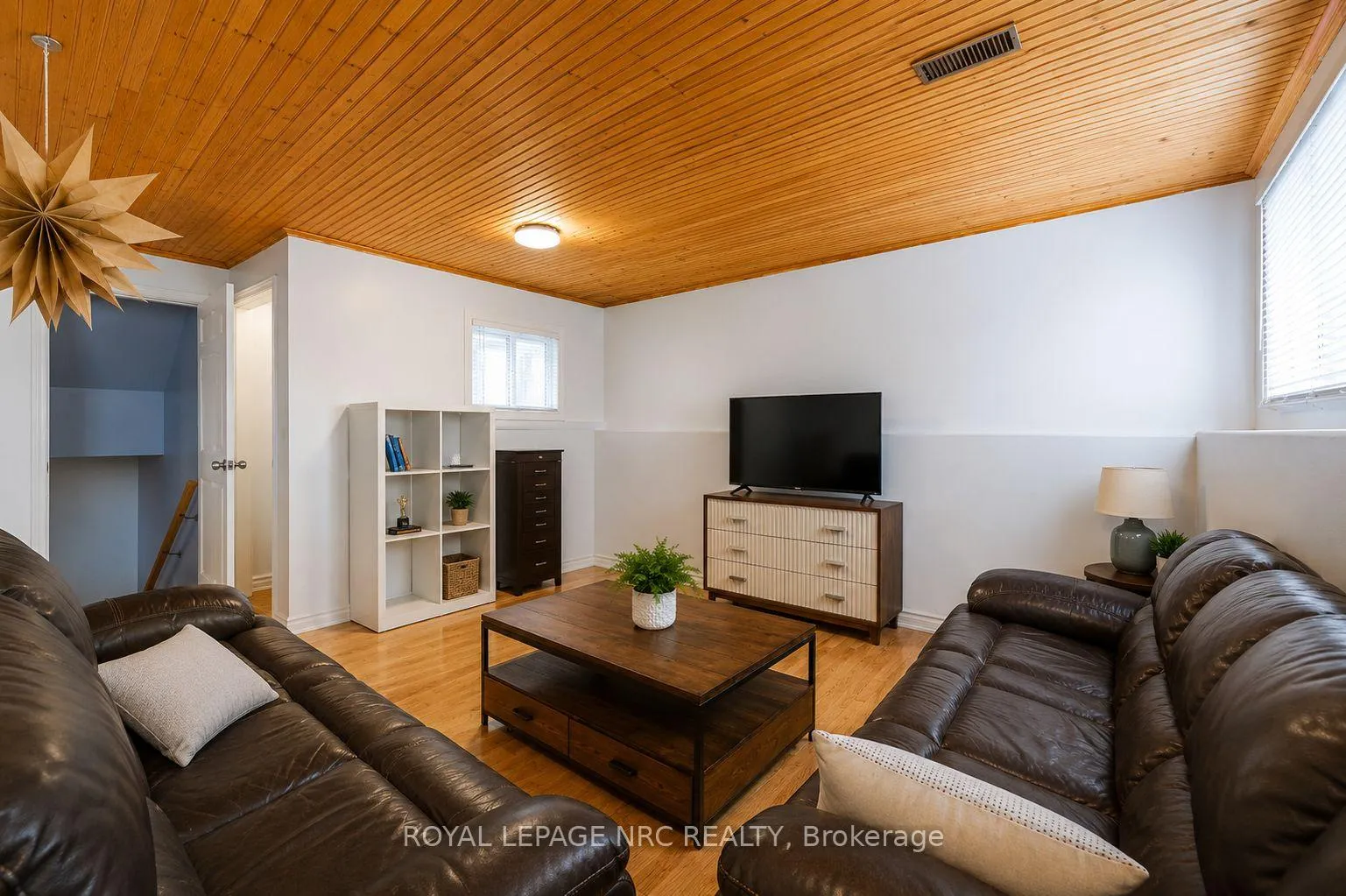 Photo 33 of 5880 Crimson Drive, Niagara Falls, Oldfield — HOMEH