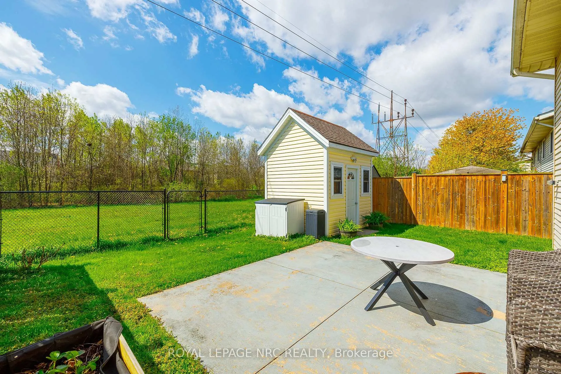 Photo 40 of 5880 Crimson Drive, Niagara Falls, Oldfield — HOMEH