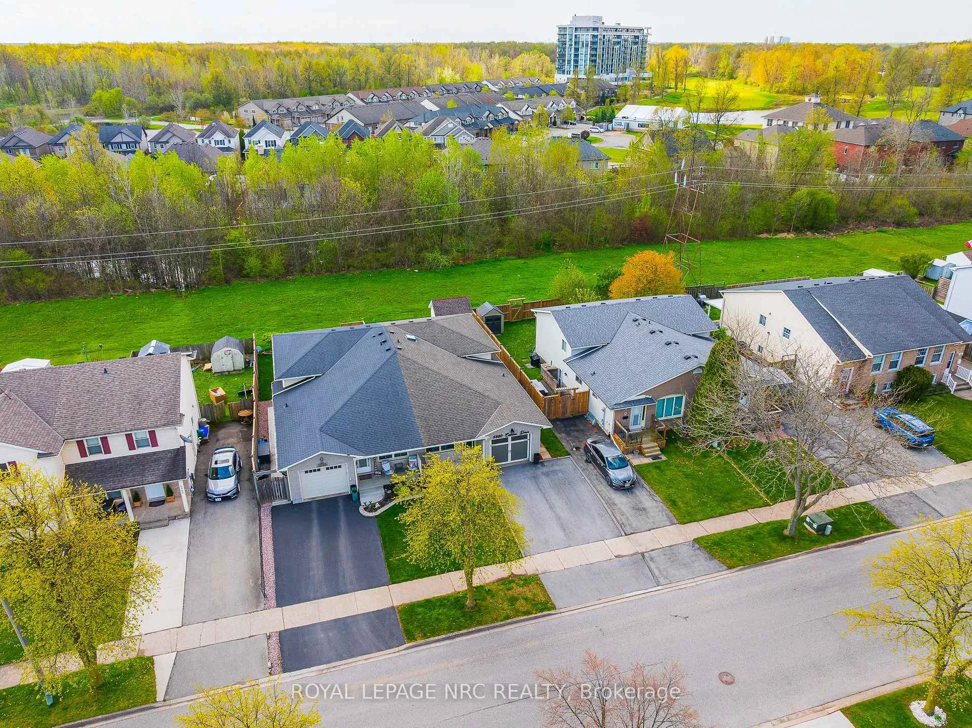 Photo 42 of 5880 Crimson Drive, Niagara Falls, Oldfield — HOMEH