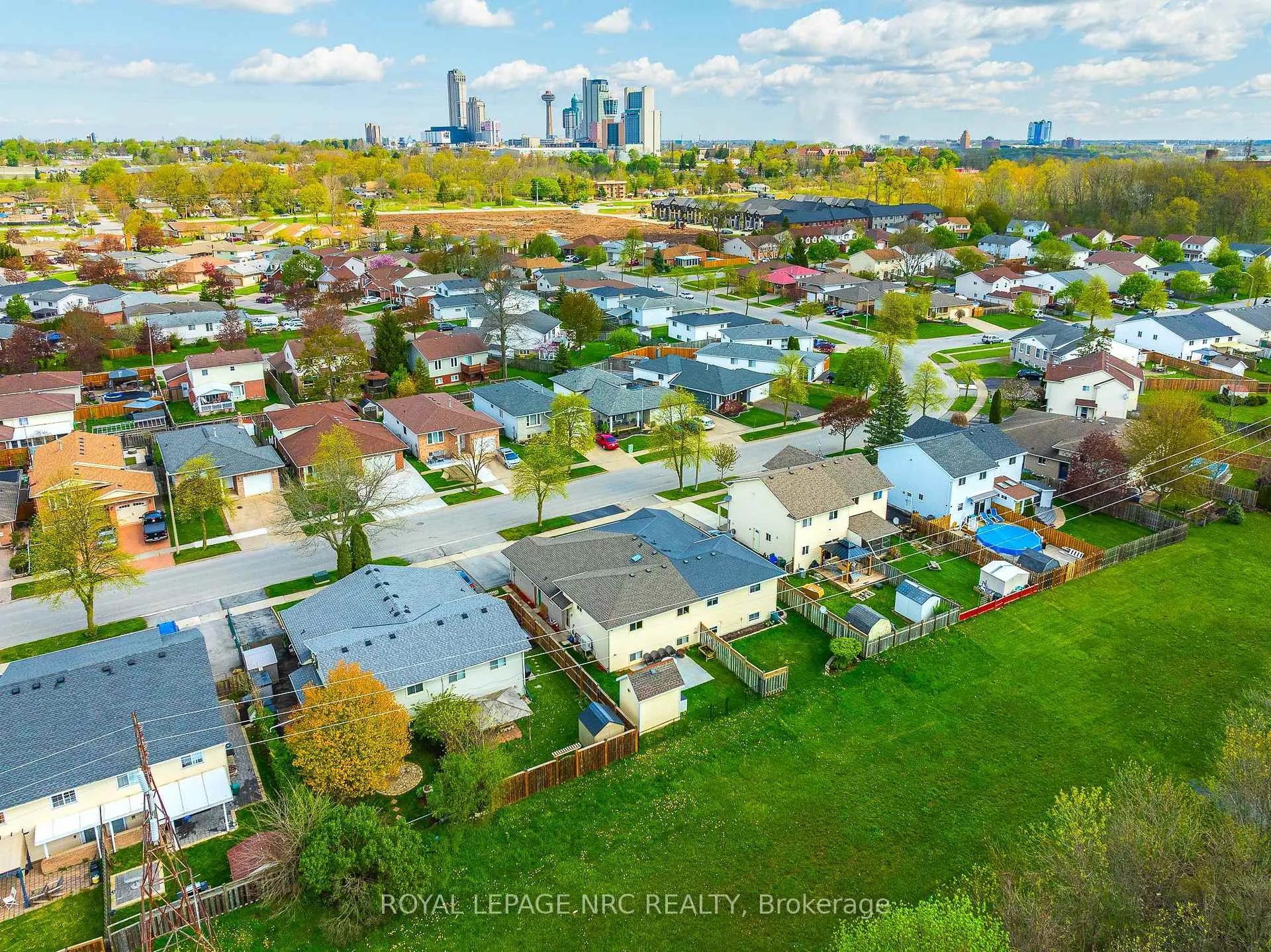 Photo 44 of 5880 Crimson Drive, Niagara Falls, Oldfield — HOMEH