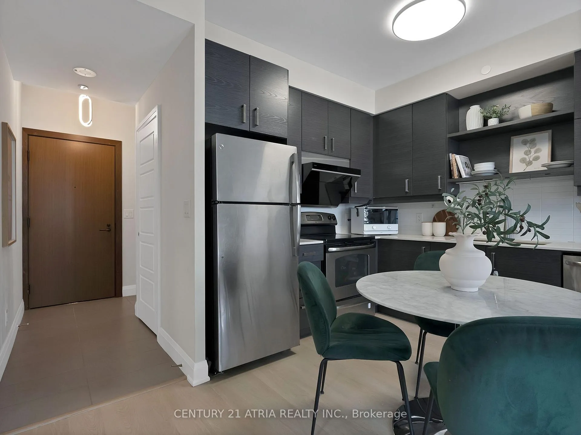 Photo 8 of Unit 522, 8228 Birchmount Road, Markham, Unionville — HOMEH