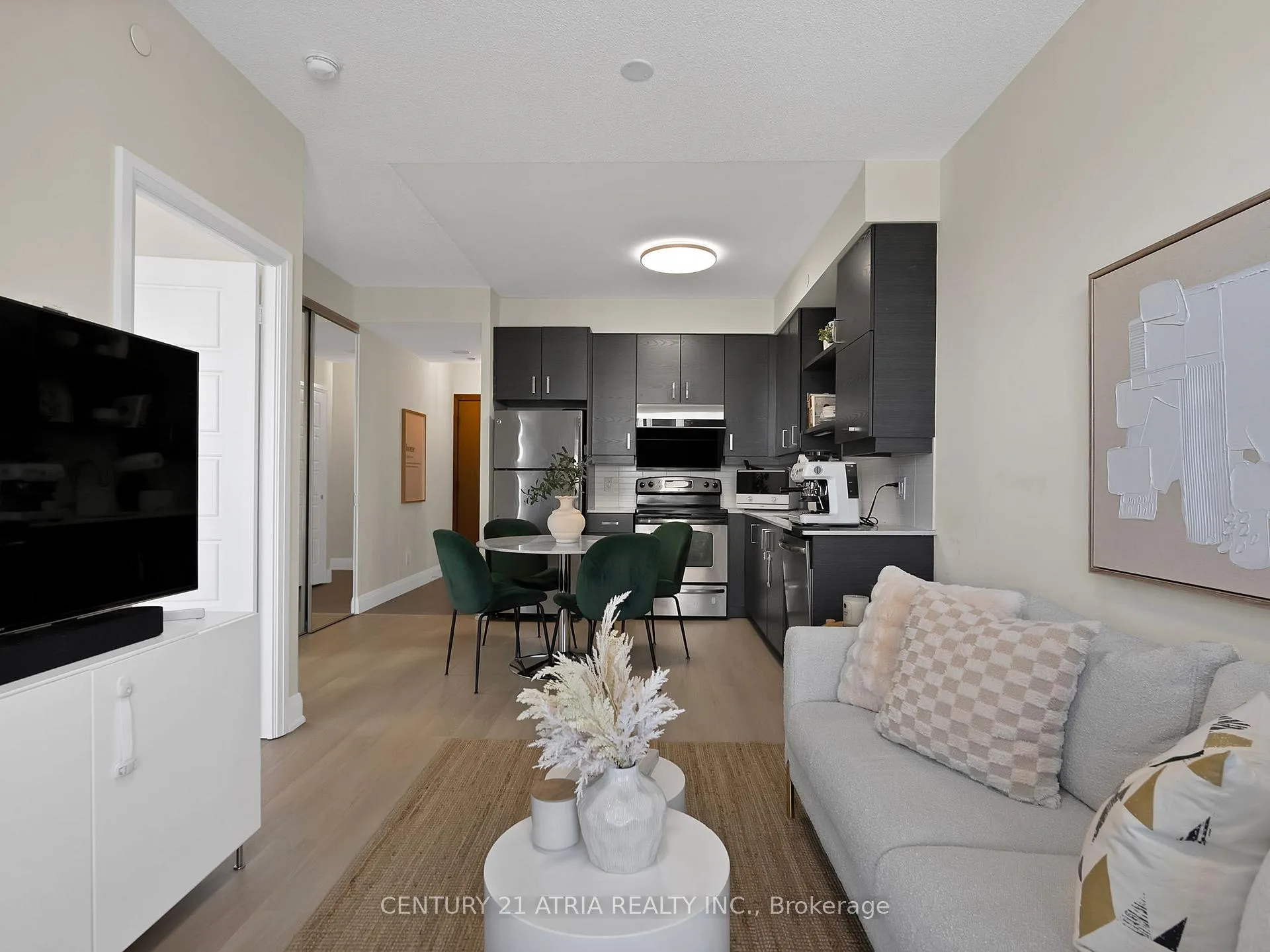 Photo 14 of Unit 522, 8228 Birchmount Road, Markham, Unionville — HOMEH