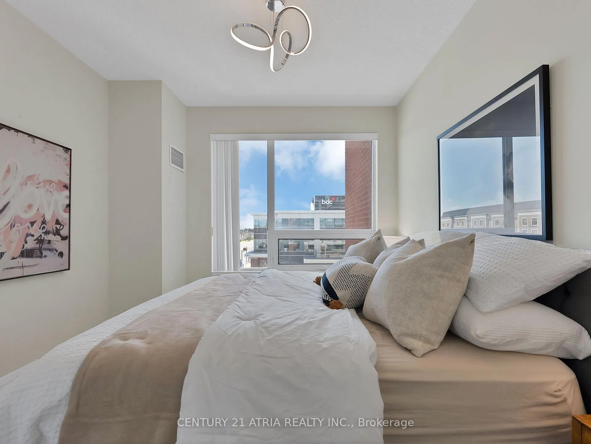 Photo 25 of Unit 522, 8228 Birchmount Road, Markham, Unionville — HOMEH