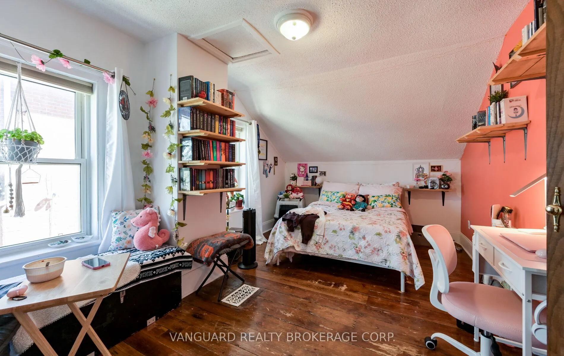 Photo 17 of 103 Mulcaster Street, Barrie, Codrington — HOMEH