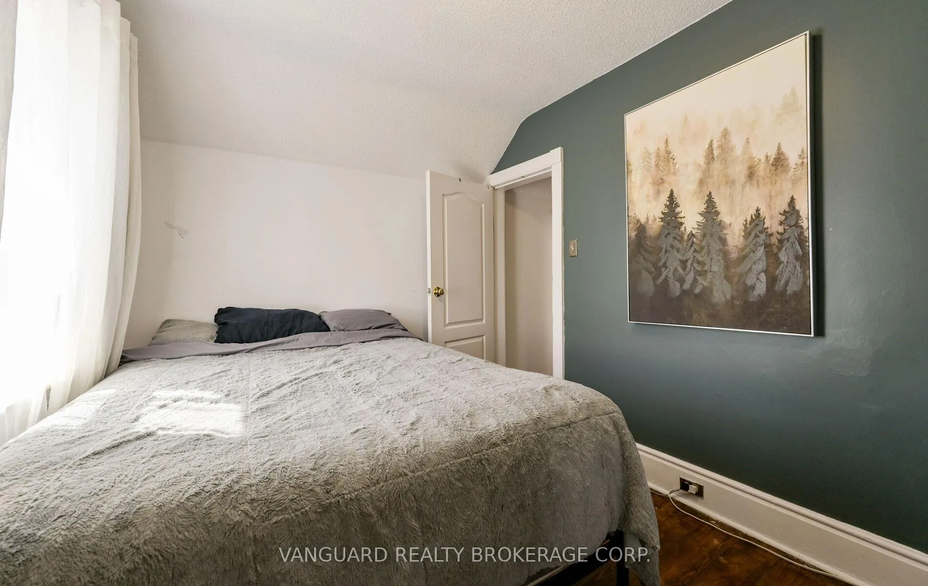 Photo 21 of 103 Mulcaster Street, Barrie, Codrington — HOMEH