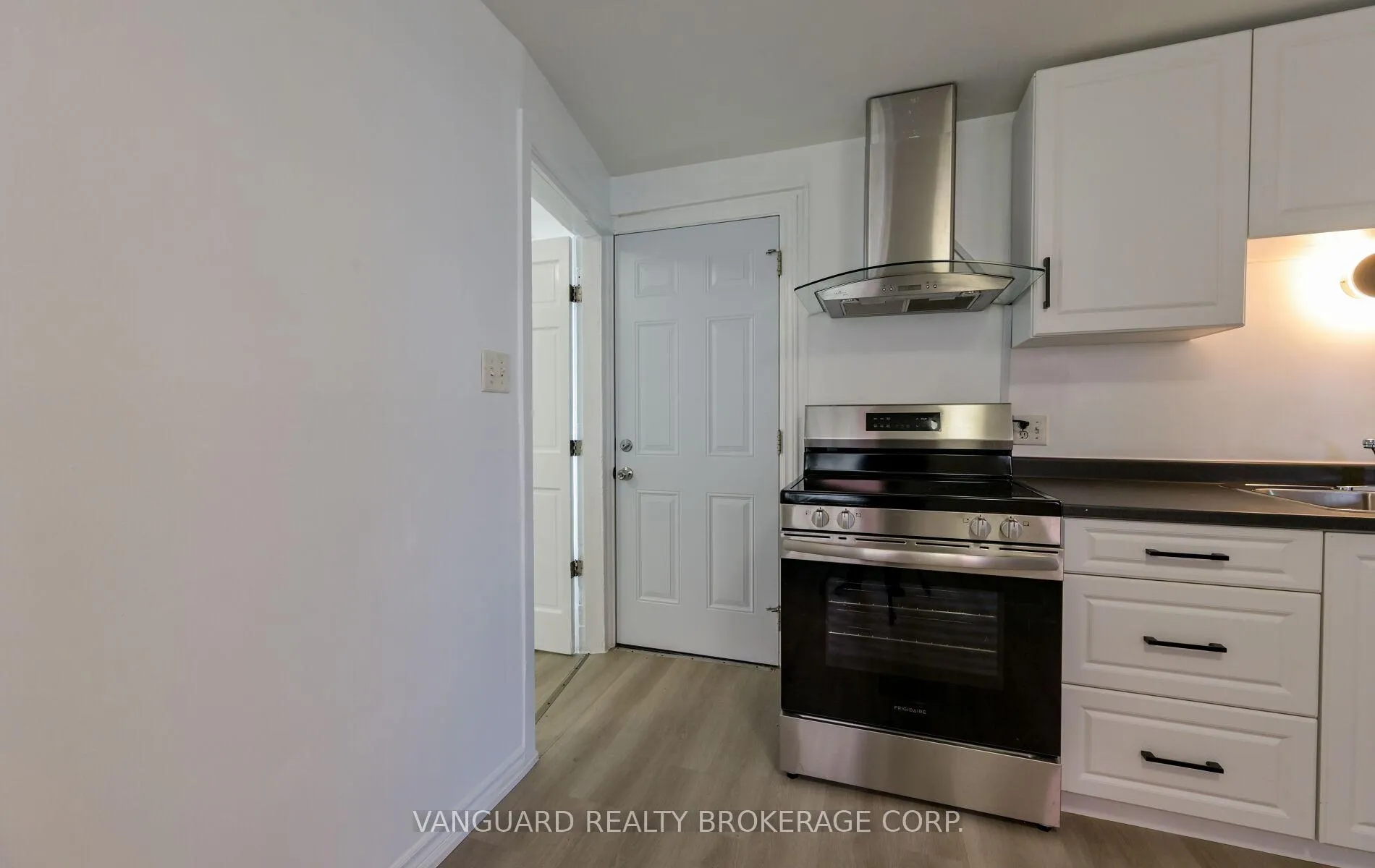 Photo 33 of 103 Mulcaster Street, Barrie, Codrington — HOMEH