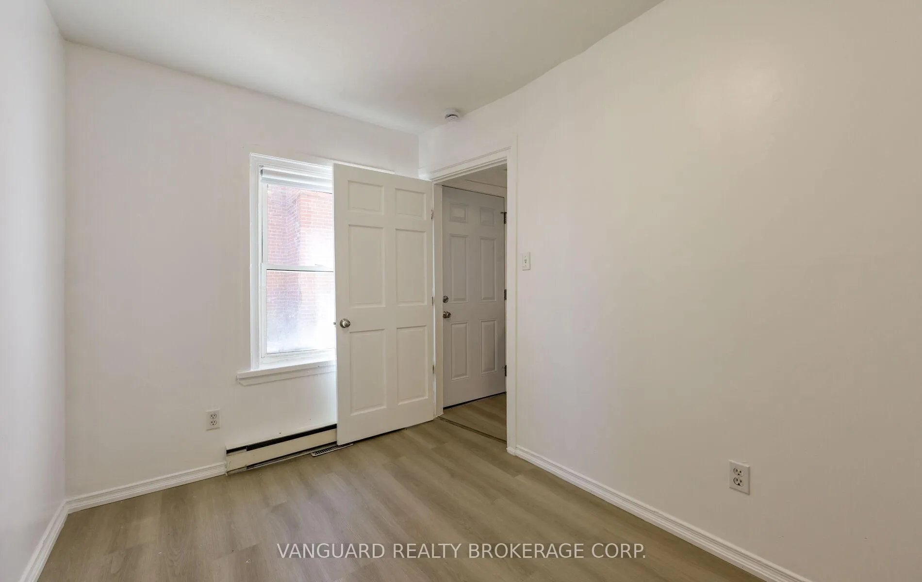 Photo 41 of 103 Mulcaster Street, Barrie, Codrington — HOMEH