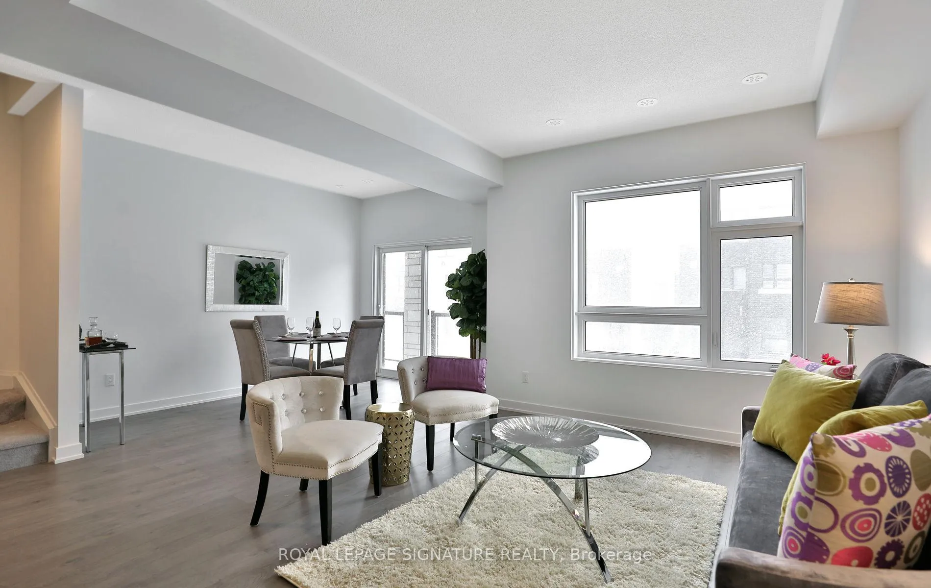 Photo 7 of Unit 3, 1121 Cooke Boulevard, Burlington, LaSalle — HOMEH