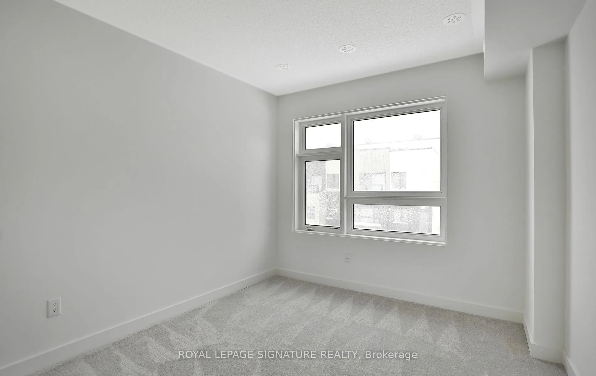 Photo 15 of Unit 3, 1121 Cooke Boulevard, Burlington, LaSalle — HOMEH