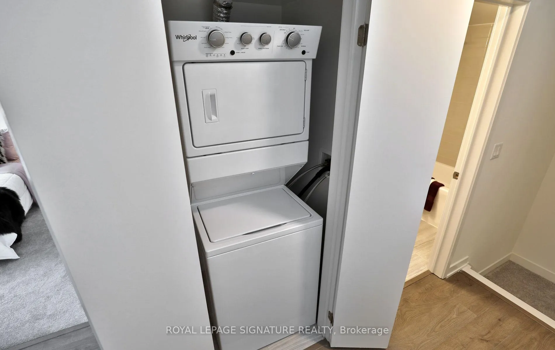 Photo 17 of Unit 3, 1121 Cooke Boulevard, Burlington, LaSalle — HOMEH