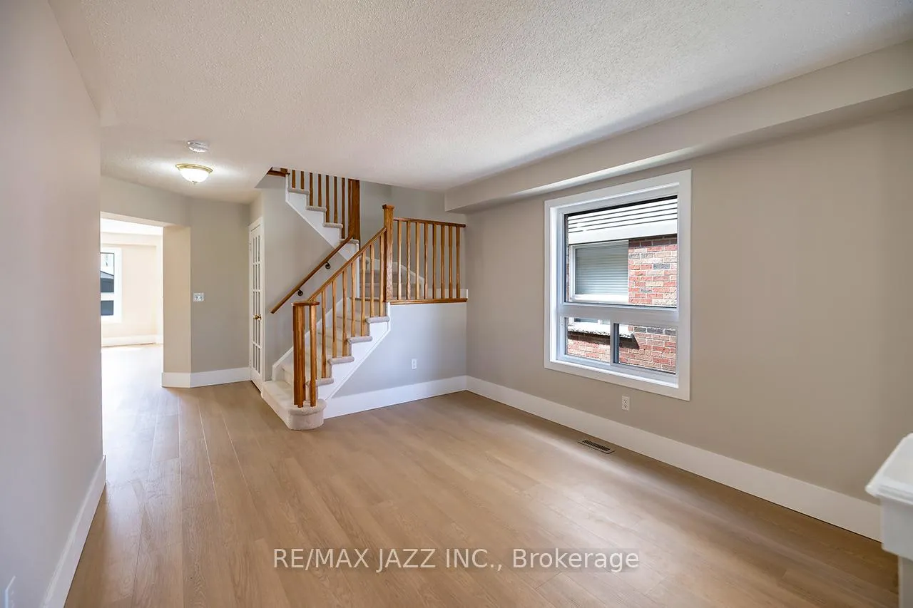 Photo 13 of 70 Allison Street, Clarington, Bowmanville — HOMEH