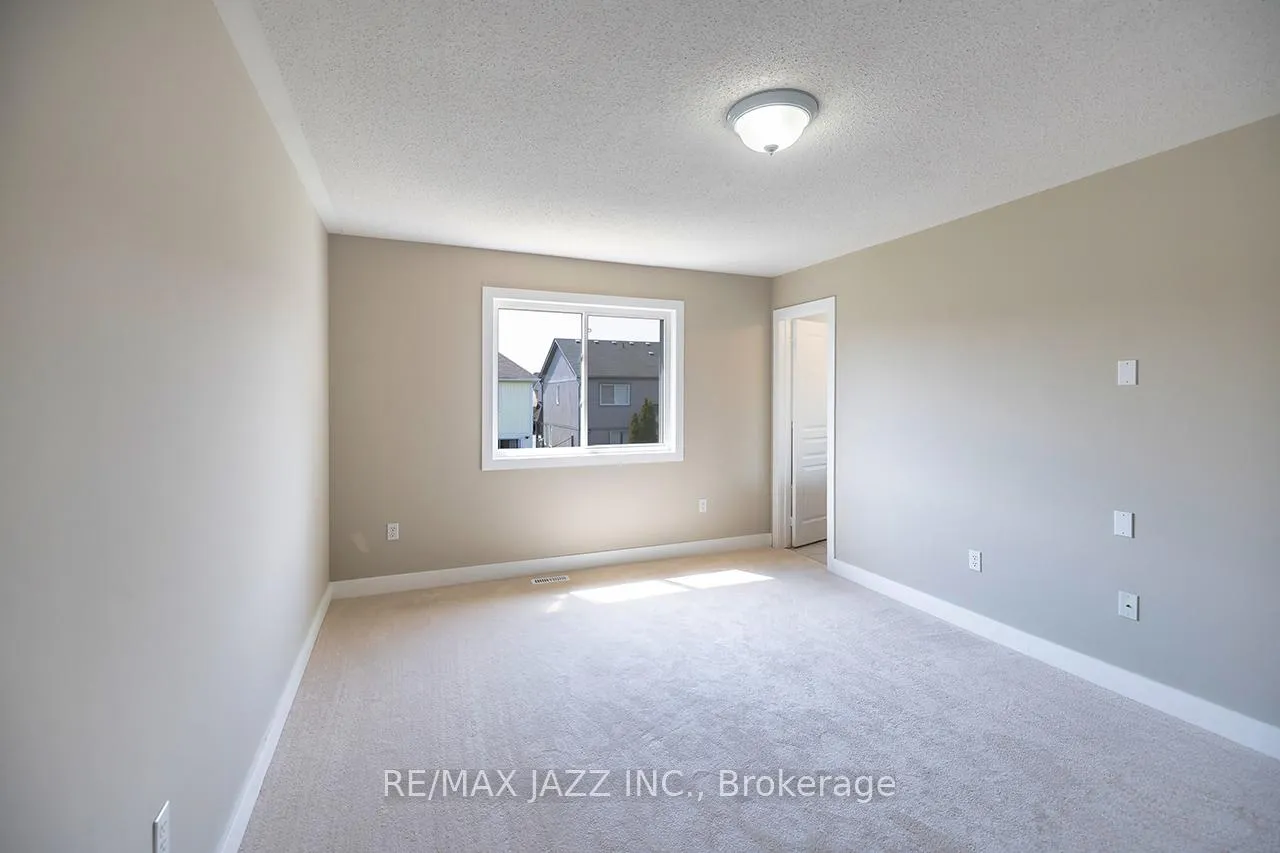 Photo 16 of 70 Allison Street, Clarington, Bowmanville — HOMEH