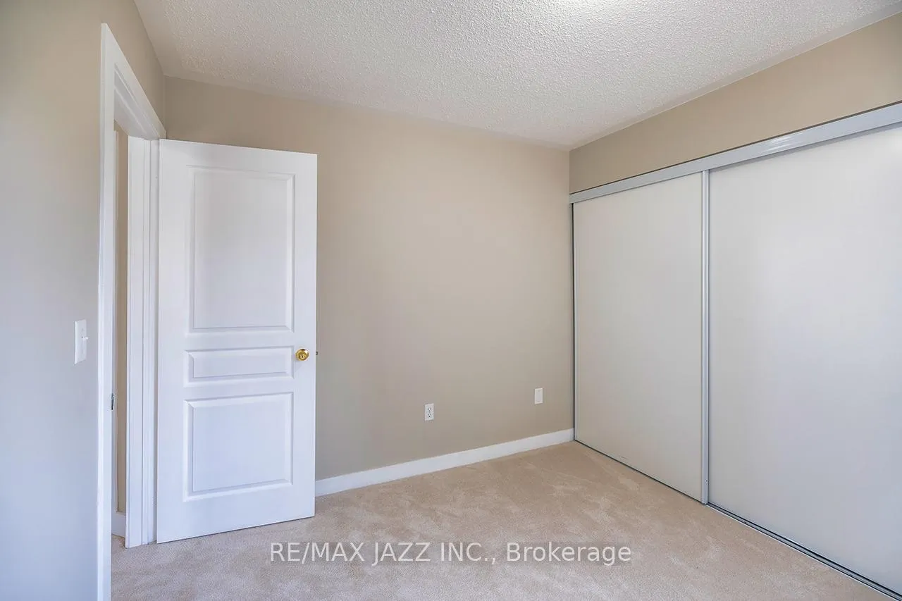 Photo 24 of 70 Allison Street, Clarington, Bowmanville — HOMEH