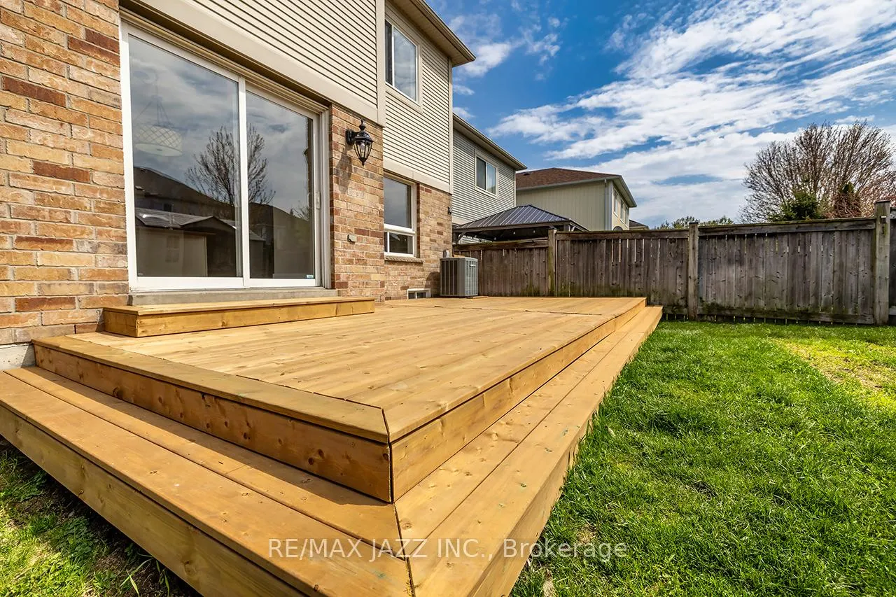 Photo 44 of 70 Allison Street, Clarington, Bowmanville — HOMEH