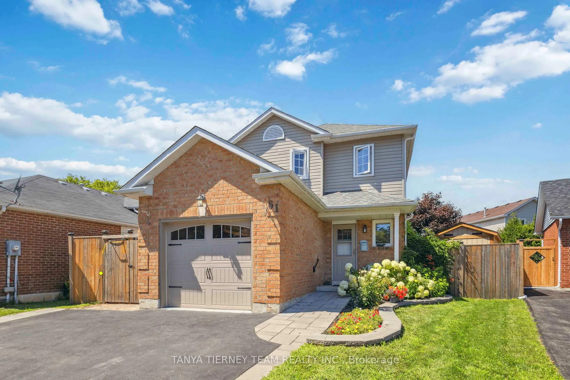 Photo 1 of 61 Abbeywood Crescent, Clarington, Courtice — HOMEH