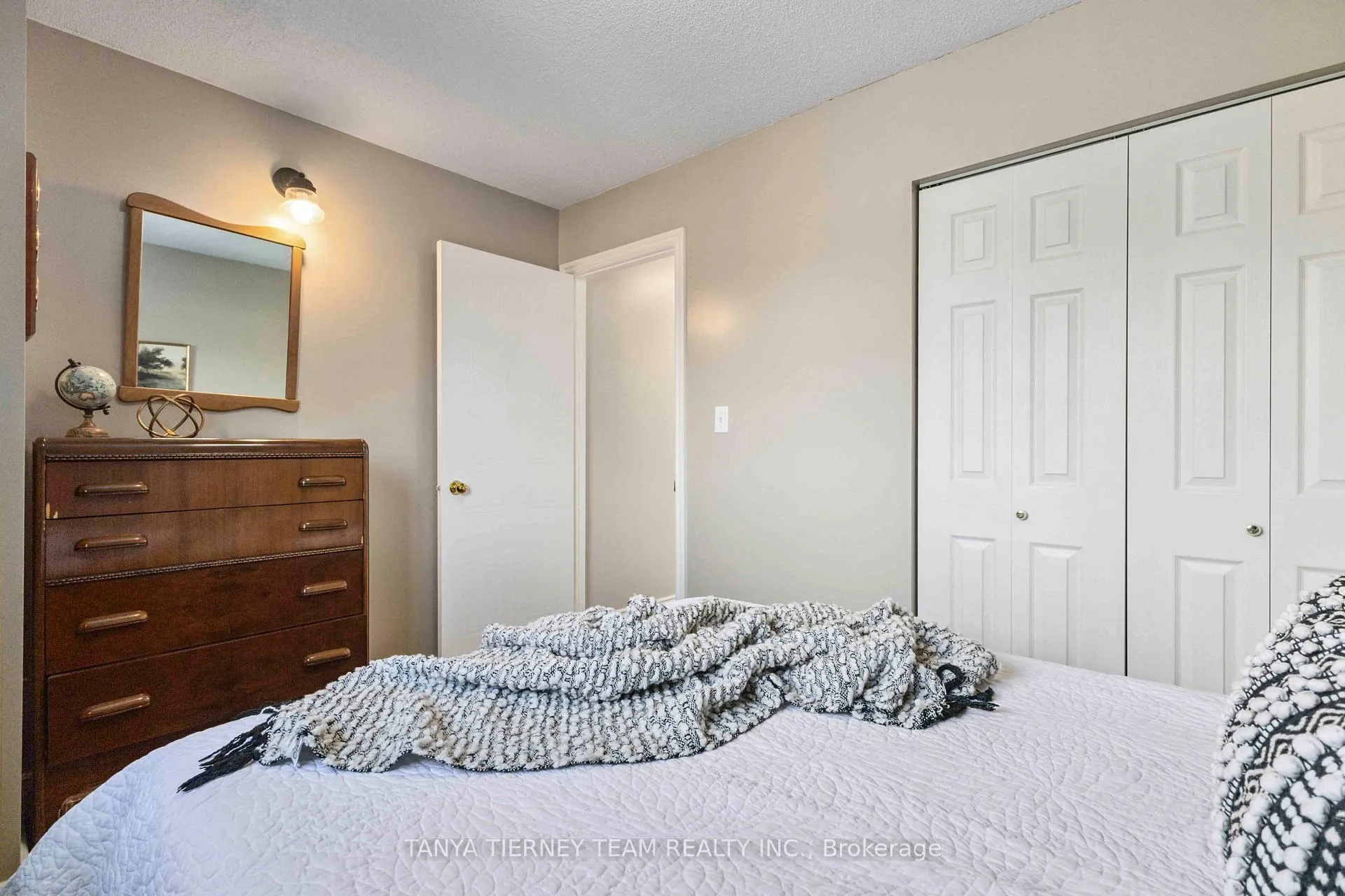 Photo 28 of 61 Abbeywood Crescent, Clarington, Courtice — HOMEH