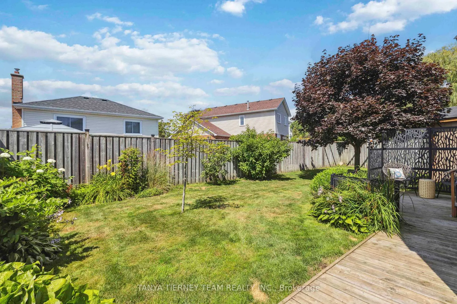 Photo 42 of 61 Abbeywood Crescent, Clarington, Courtice — HOMEH