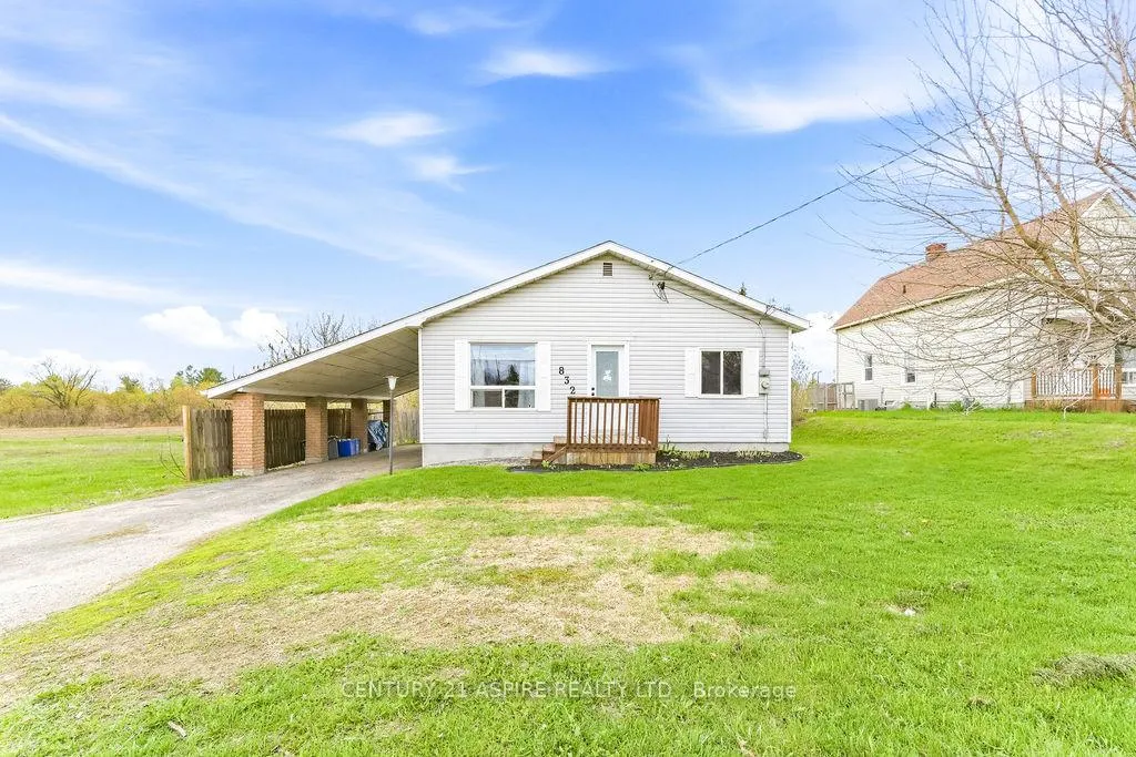 Photo 1 of 832 River Road, Pembroke — HOMEH