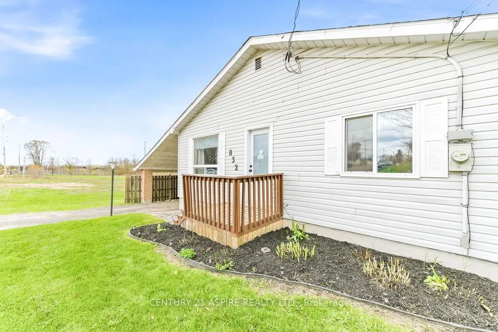 Photo 5 of 832 River Road, Pembroke — HOMEH