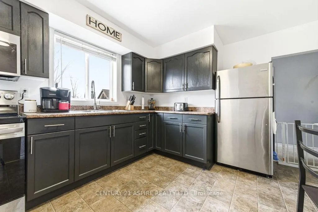Photo 10 of 832 River Road, Pembroke — HOMEH