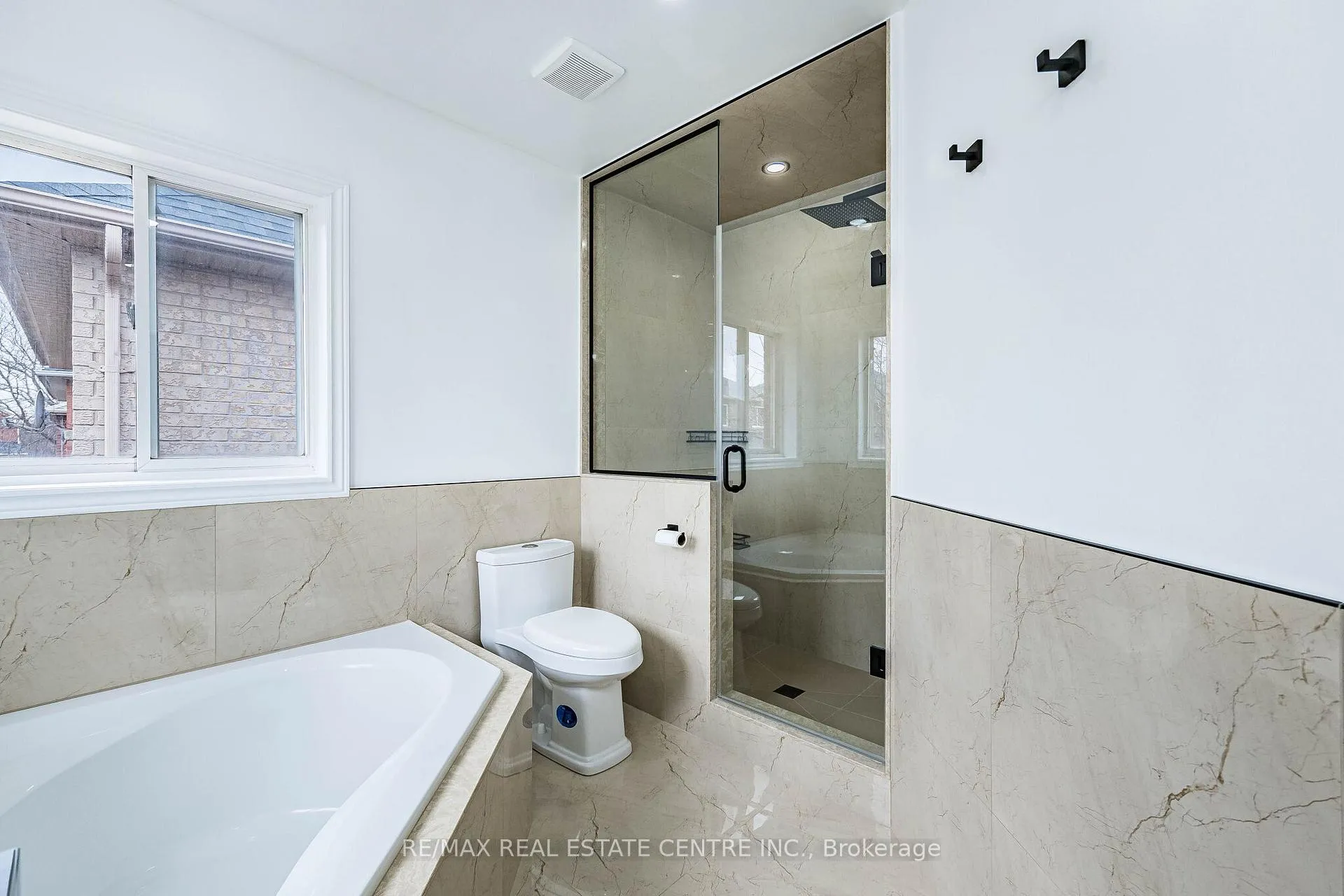 Photo 27 of 43 Briarcroft Road, Brampton, Fletcher's Meadow — HOMEH