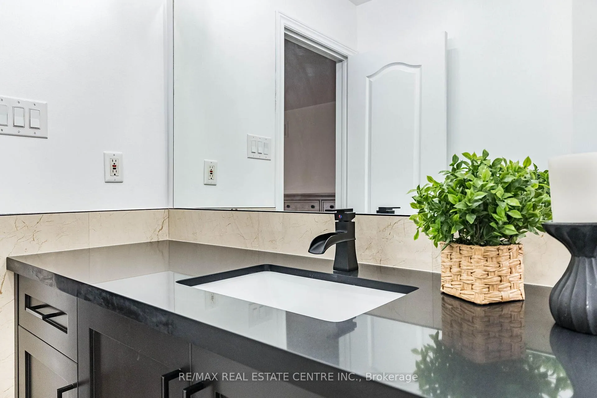 Photo 29 of 43 Briarcroft Road, Brampton, Fletcher's Meadow — HOMEH