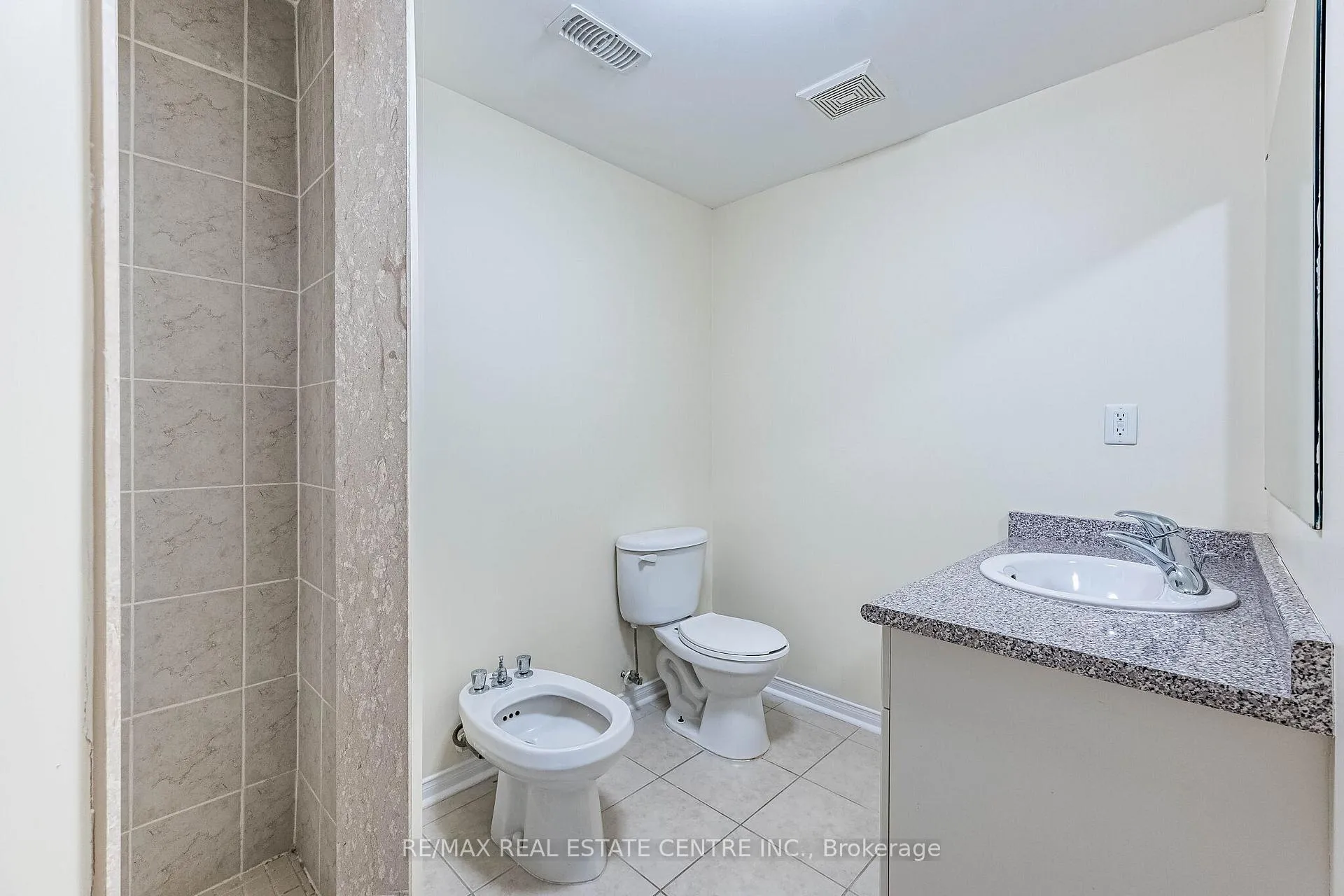 Photo 38 of 43 Briarcroft Road, Brampton, Fletcher's Meadow — HOMEH