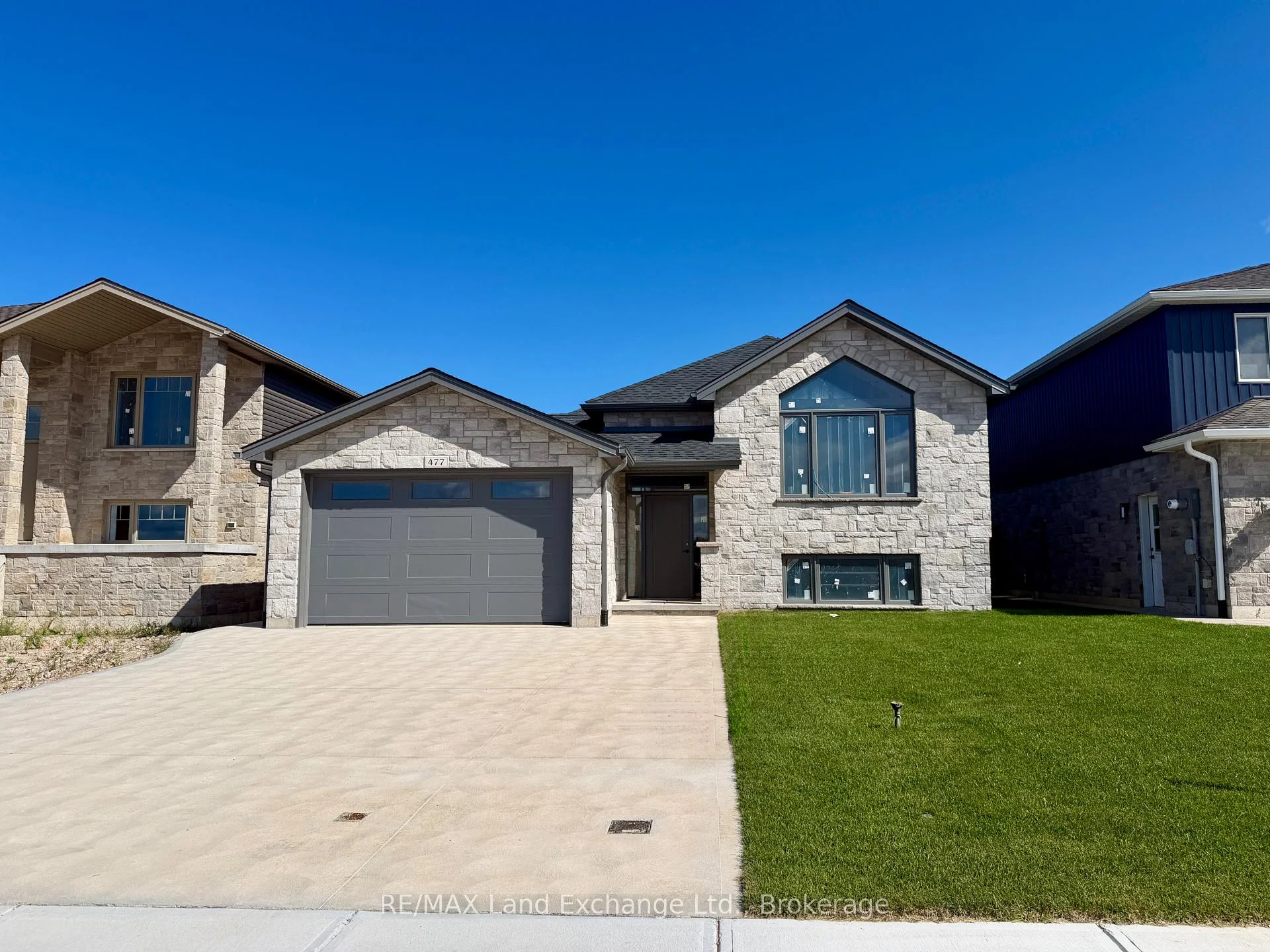 Photo of 477 Northport Drive