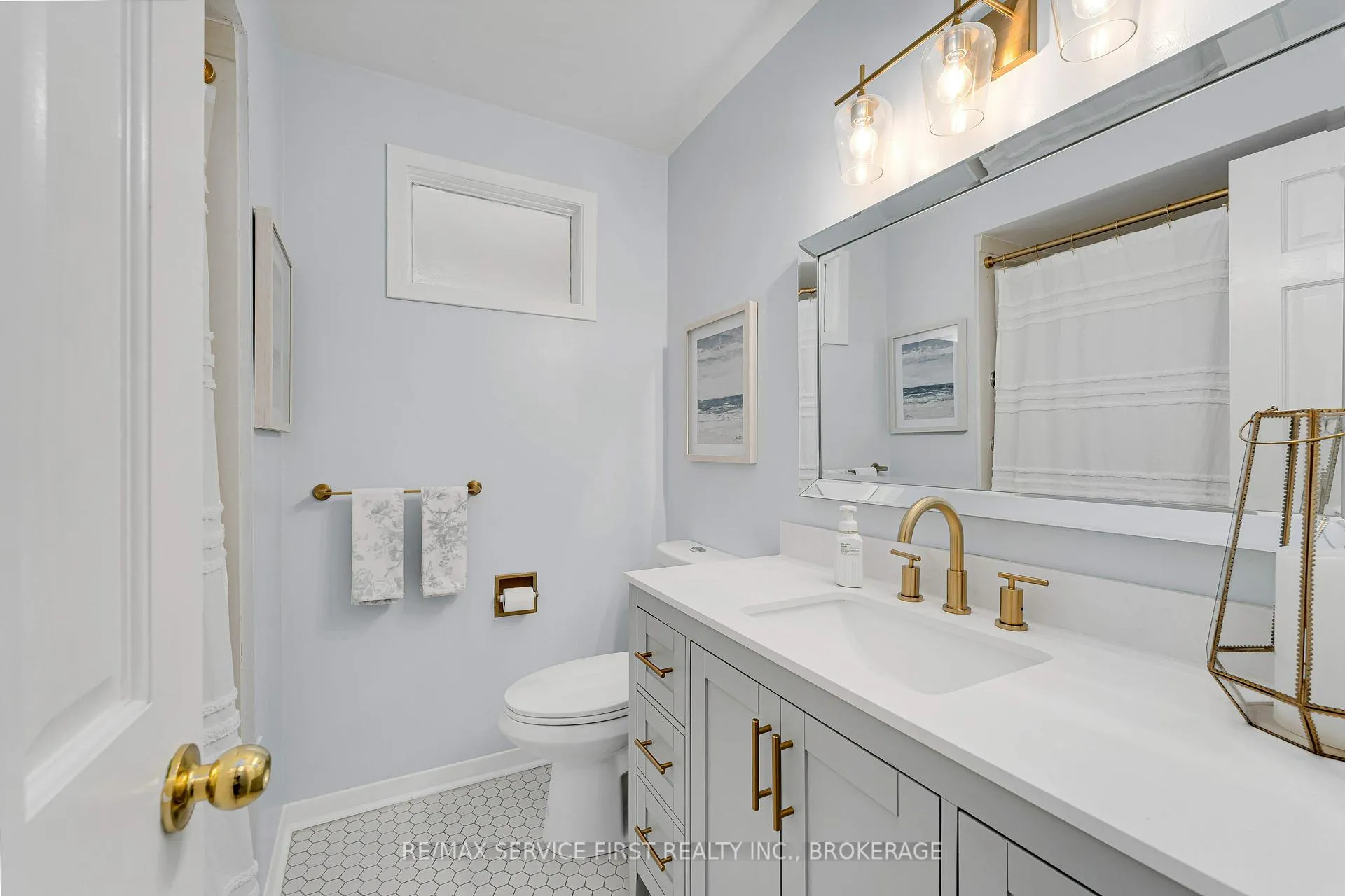 Photo 17 of 290 Glen Castle Road, Kingston, City Southwest — HOMEH