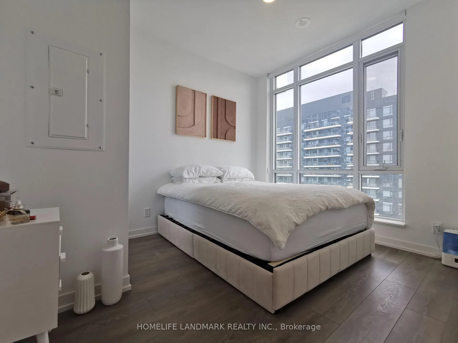 Photo 6 of Unit 1008, 8 Beverley Glen Boulevard, Vaughan, Beverley Glen — HOMEH
