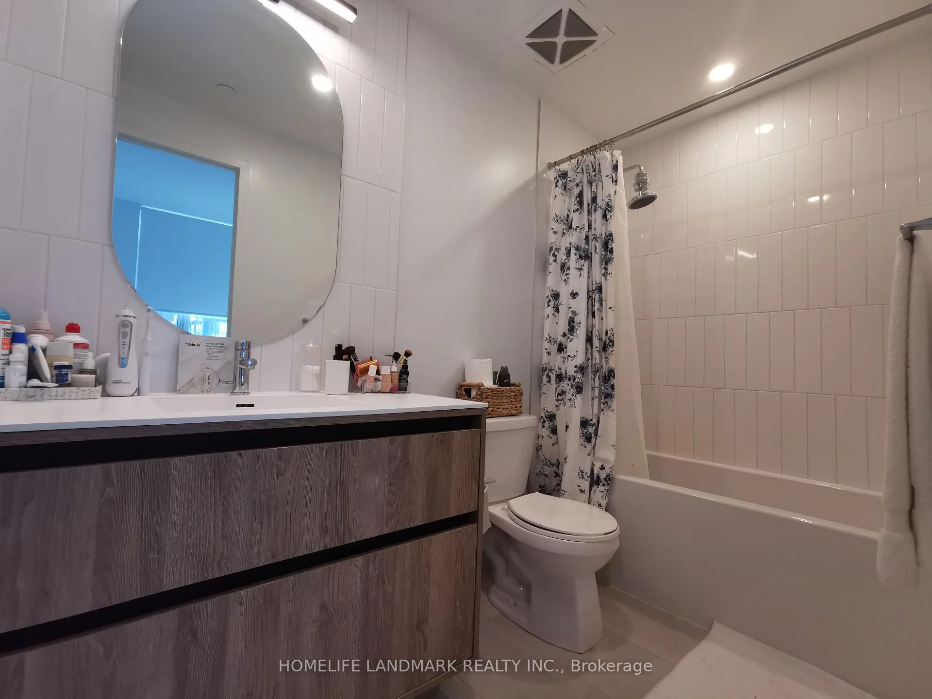 Photo 8 of Unit 1008, 8 Beverley Glen Boulevard, Vaughan, Beverley Glen — HOMEH