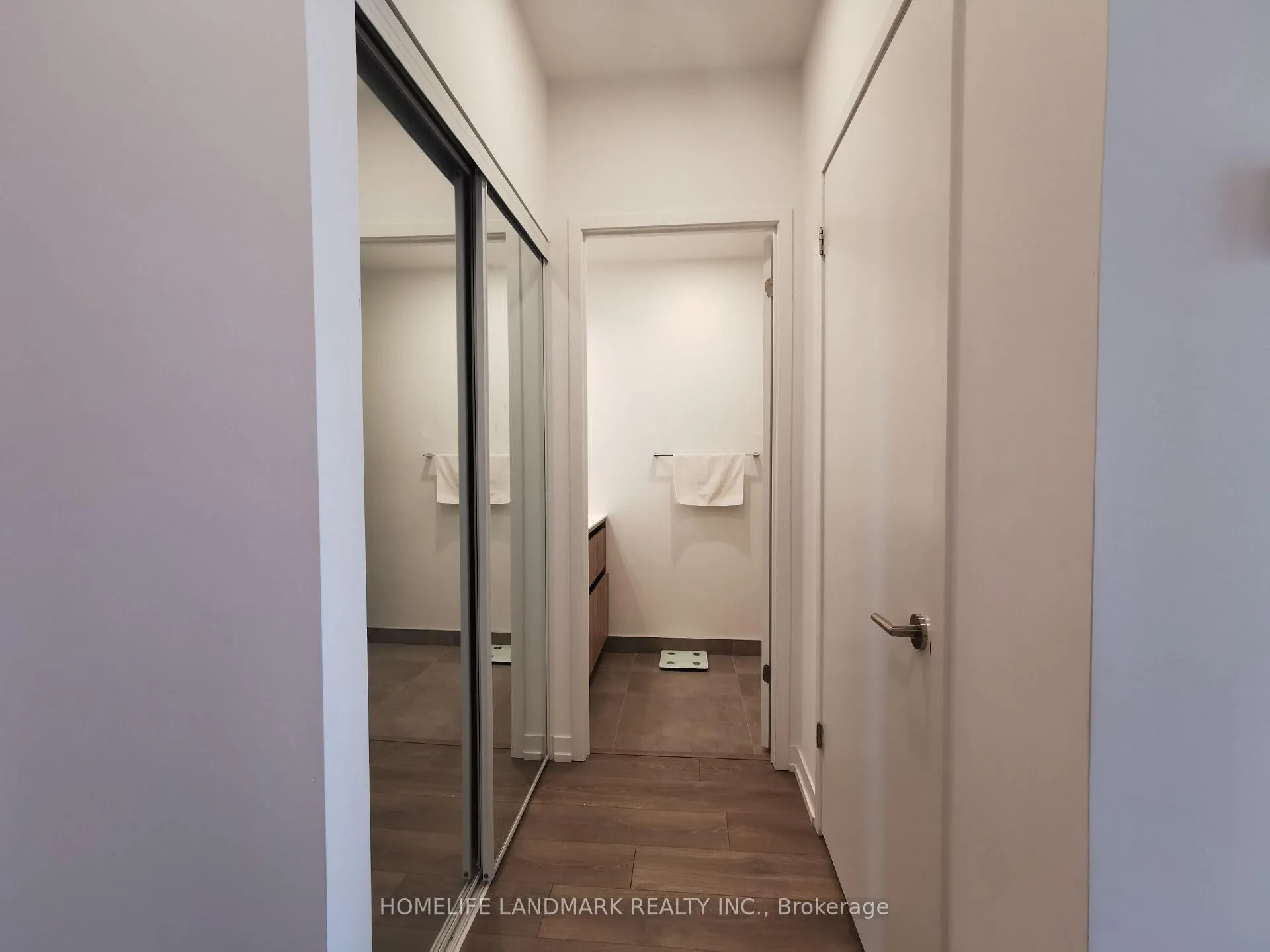 Photo 11 of Unit 1008, 8 Beverley Glen Boulevard, Vaughan, Beverley Glen — HOMEH