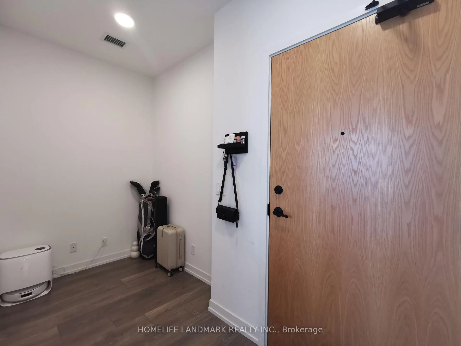 Photo 12 of Unit 1008, 8 Beverley Glen Boulevard, Vaughan, Beverley Glen — HOMEH