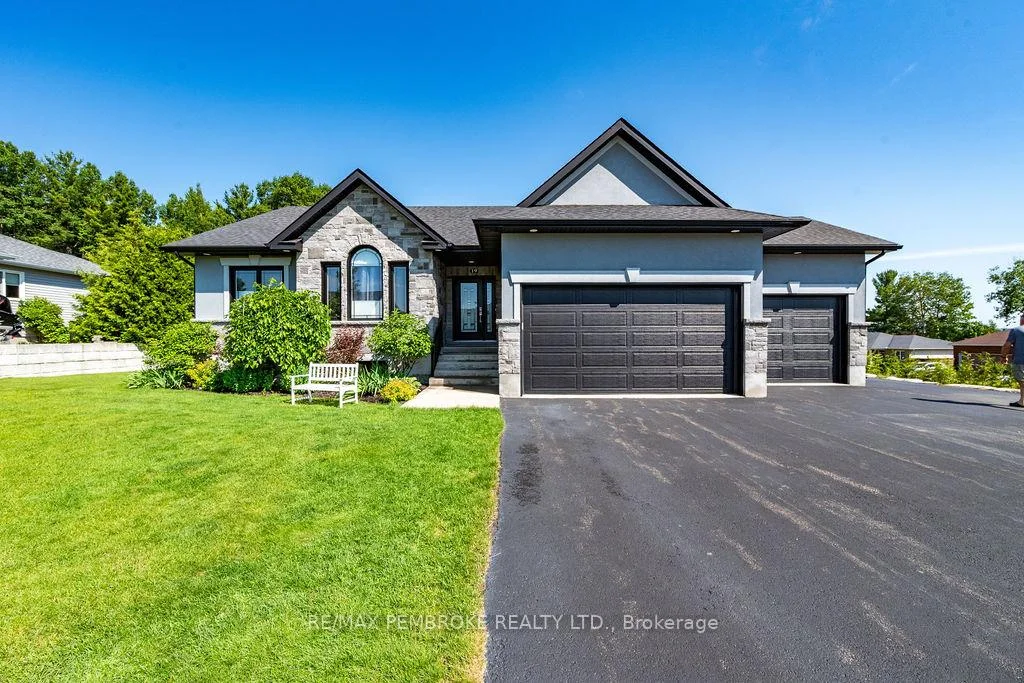 Photo 1 of 19 Nick Street, Petawawa — HOMEH