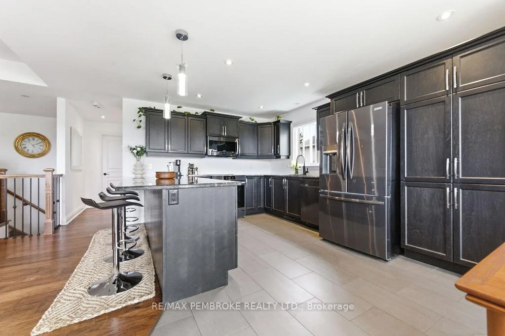 Photo 57 of 19 Nick Street, Petawawa — HOMEH