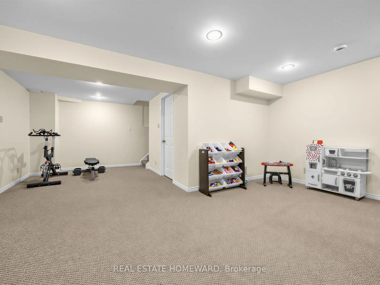Photo 19 of 77 Bendamere Crescent, Markham, Raymerville — HOMEH
