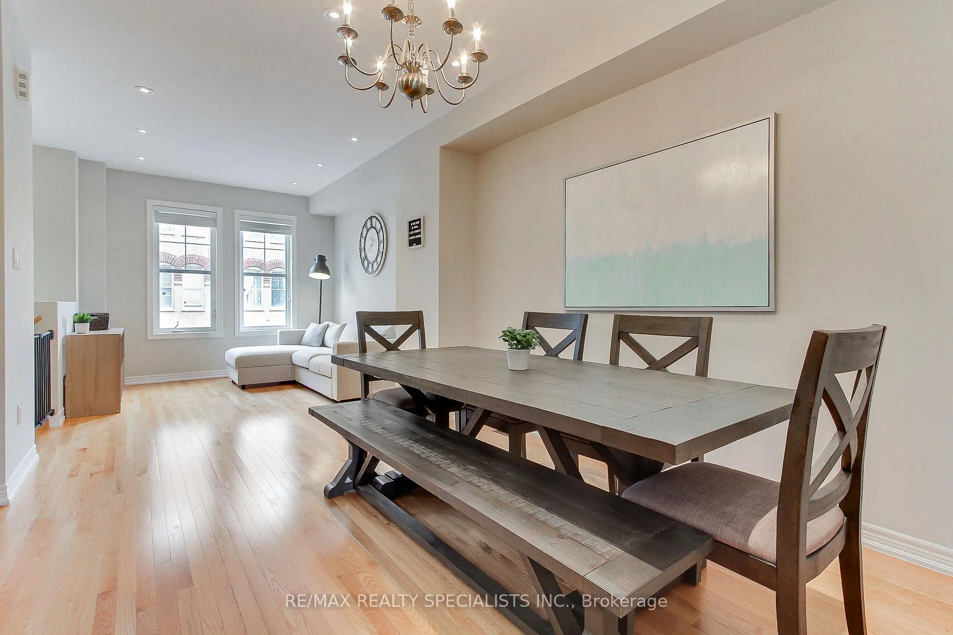 Photo 12 of Unit 5, 10 Porter Avenue W, Vaughan, West Woodbridge — HOMEH